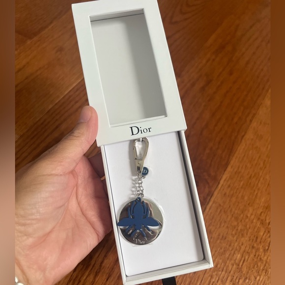 Christian Dior Rubber Bee Keychain - NWOT - Picture 2 of 6